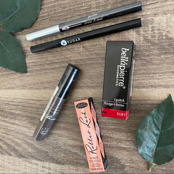 Makeup bundle - Picture 2 of 2